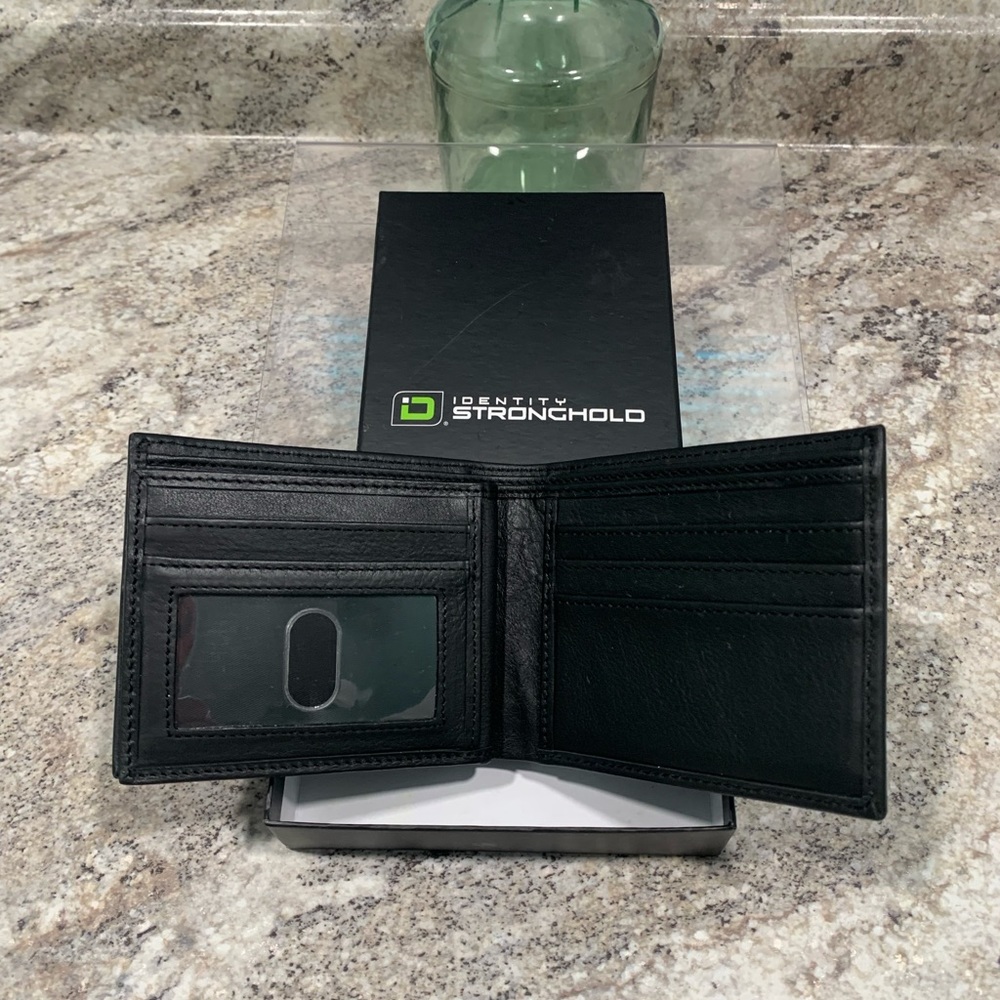 Mens RFID Wallet - 10 Slot Bifold Wallet with ID Window Black  Never Used